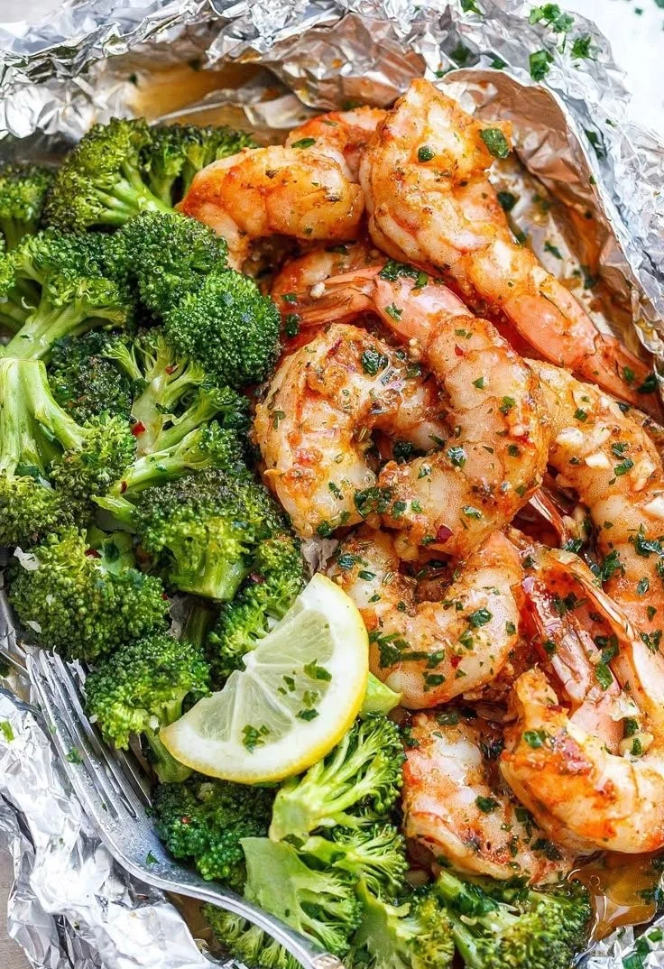 A variety of fast low carb recipes on a table, showcasing healthy dishes.